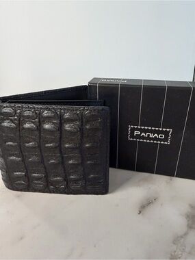 Black Croc-Texture Bi-Fold Wallet